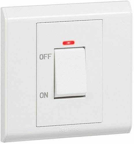 Legrand DP Switch + Neon 32A